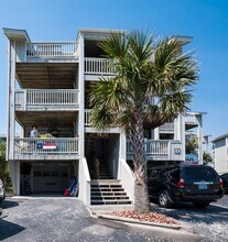 Building Photo - 1801 Canal Dr