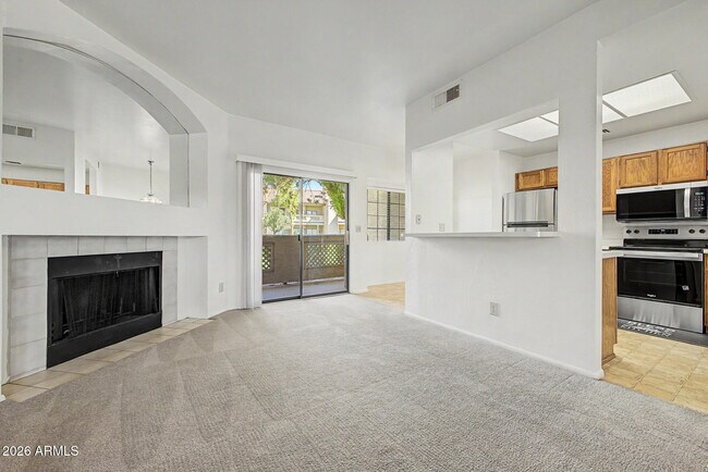 Foto del edificio - 930 N Mesa Dr