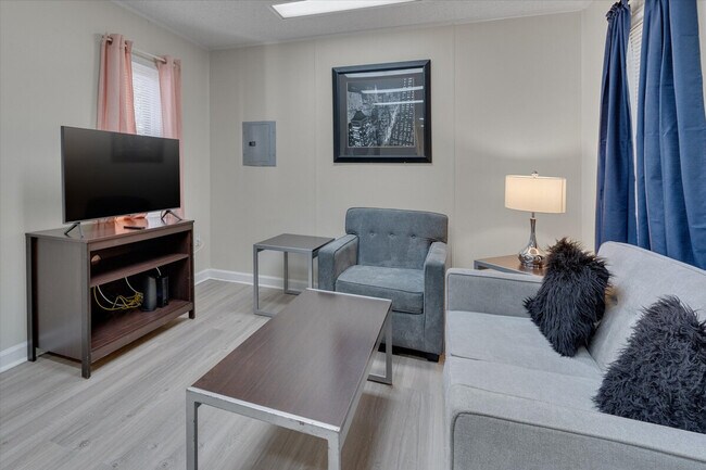 Foto del edificio - 4217 Neal Rd