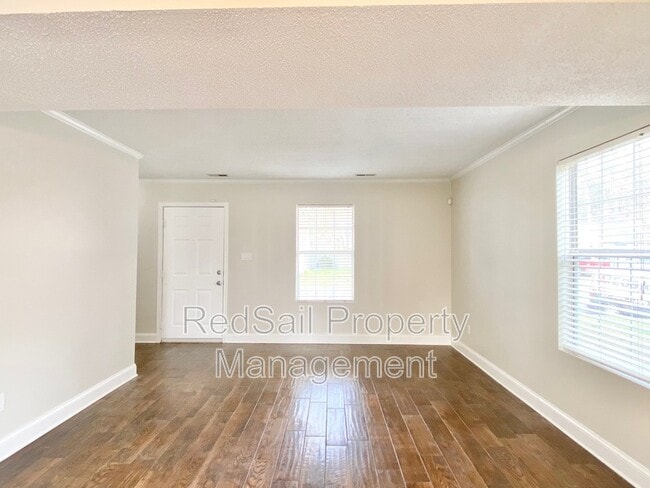 Building Photo - 710 Prince Ct