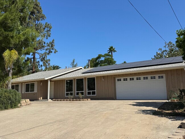Building Photo - 13550 Adlai Ln