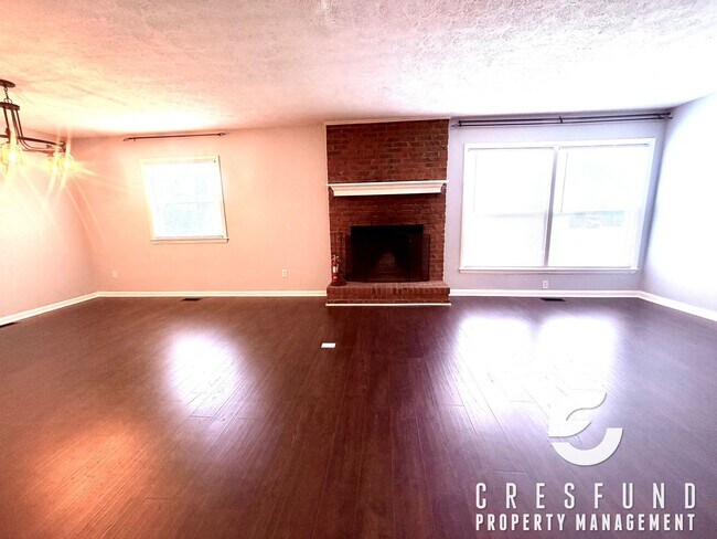 Foto del edificio - Charming 3 Bedroom 2 Bath Open Concept (Pet Friendly)