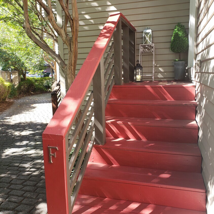 Foto principal - 415 W 7th St
