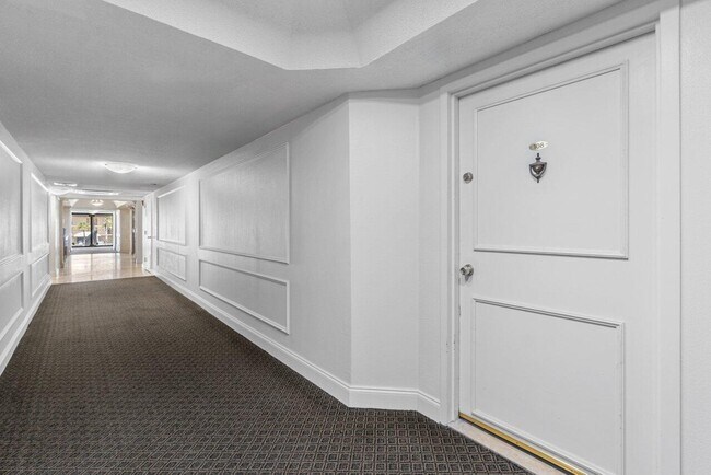 Foto del edificio - 3610 S Ocean Blvd