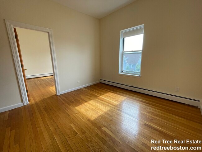 Foto del edificio - 172 N Beacon St