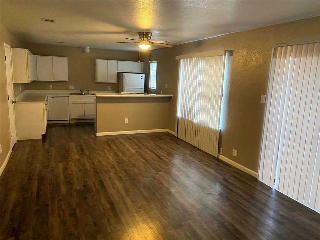 Foto principal - 3217 Hirschfield Rd
