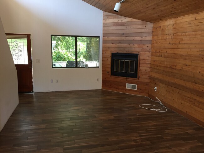 Living Room/Entry/Fireplace - 150 Amalfi Dr