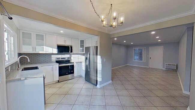 Foto del edificio - Upgraded 2 Bedroom Condo in Northwood Irvine!