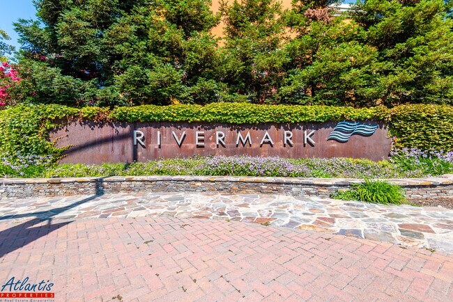 Foto del edificio - 4390 Rivermark Pky