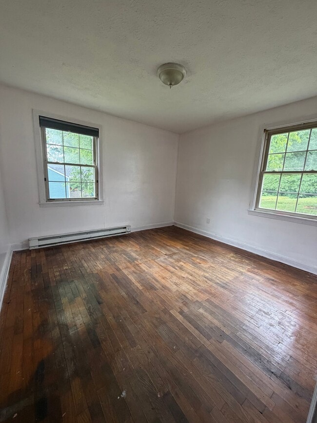 Building Photo - 1719 Luton St