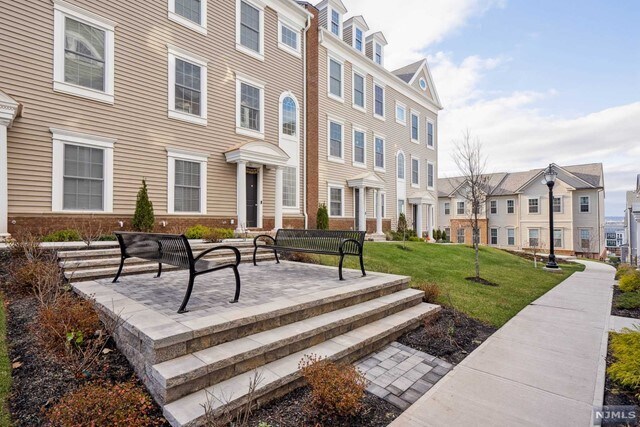 Building Photo - 247 Bradley Dr