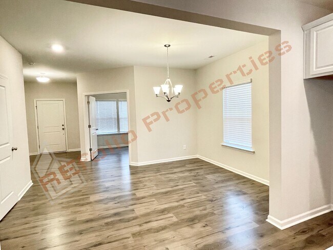 Foto del edificio - Gorgeous 4 Bedroom, 2.5 Bath House with Office + Loft in Arlington Meadows, Fuquay Varina, April 7!