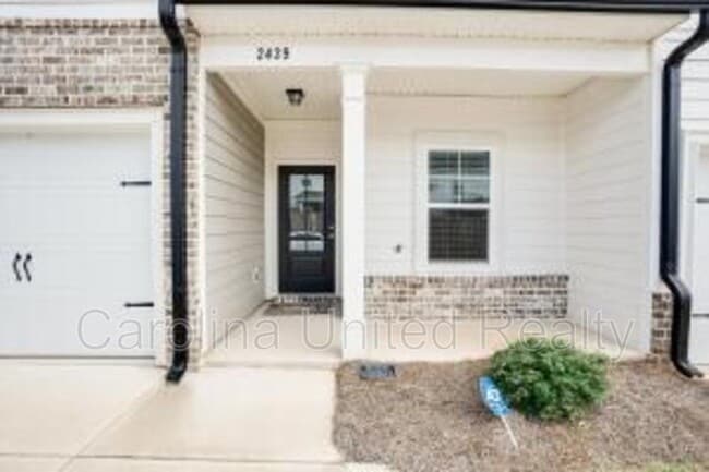 Foto del edificio - 2439 Sequoia Trail