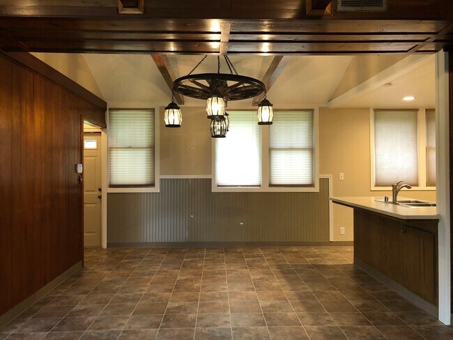 Foto del edificio - 1980 Sultana Dr