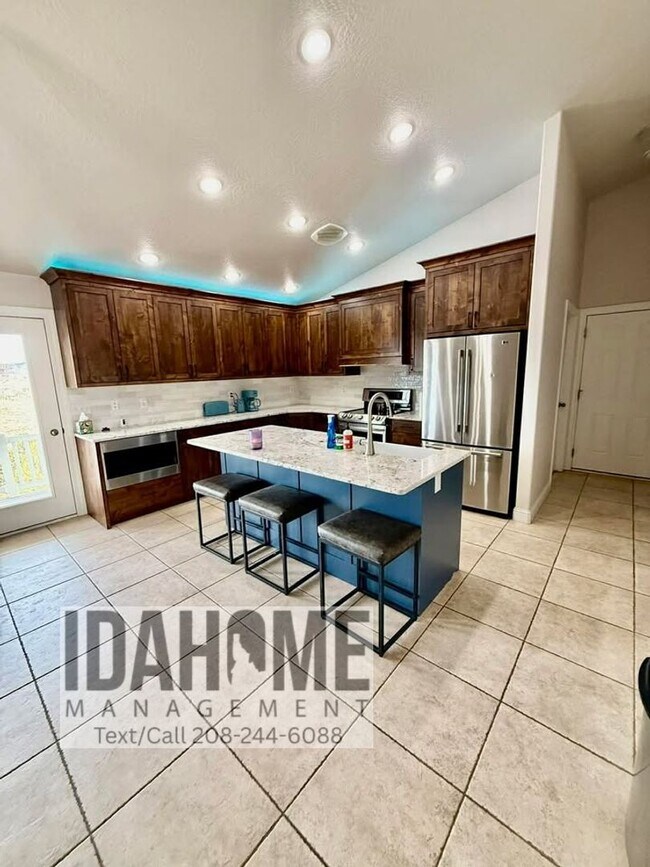 Foto del edificio - 2049 Sunrise Way