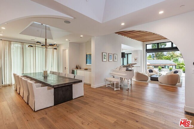 Foto del edificio - 29201 Larkspur Ln