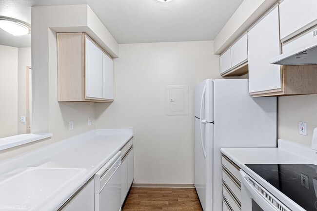 Interior Photo - Sammamish River Apartments