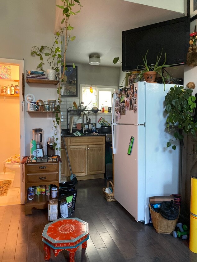 Primary Photo - 1232 S 10th St