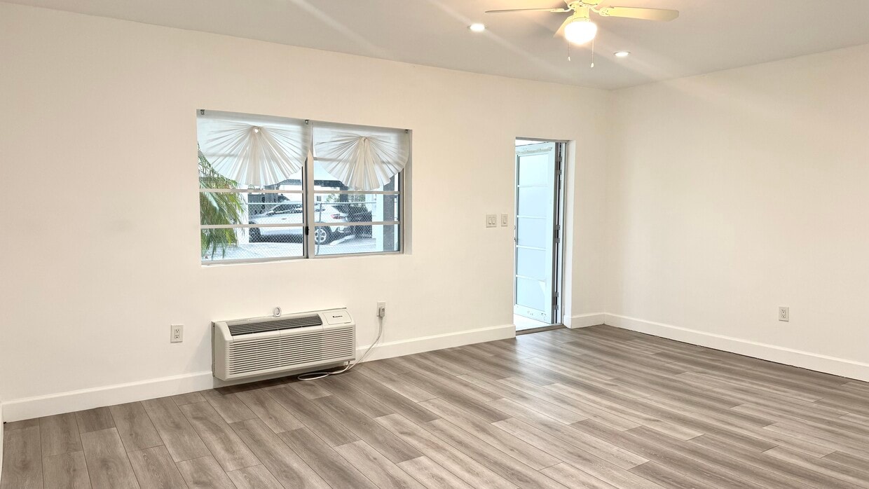 Primary Photo - Studio 916 W 42st