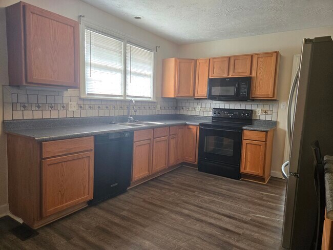 Foto del edificio - 1006 Holden St