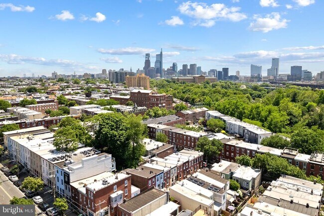Foto del edificio - 880 N Myrtlewood St