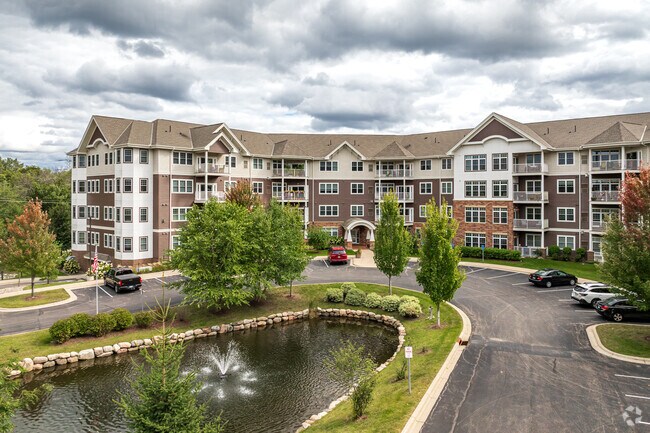 Foto del edificio - Applewood Pointe of Roseville at Central Park