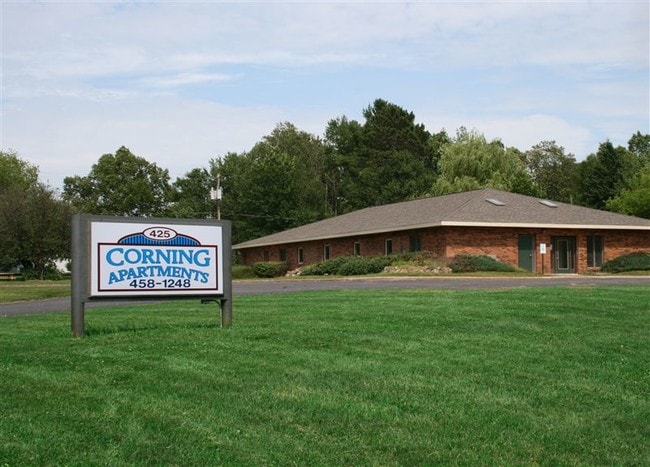 Building Photo - 425 Corning St