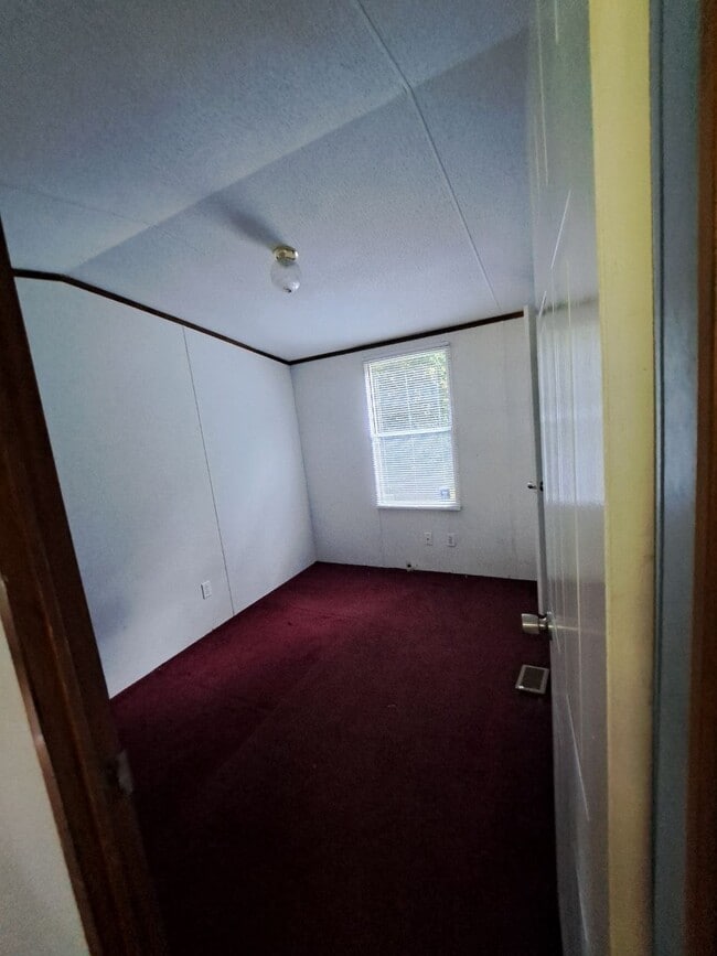 Building Photo - 500 Julia St