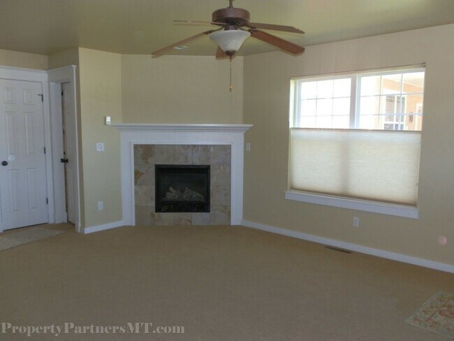 Foto del edificio - 4 Bed 2.5 Bath house