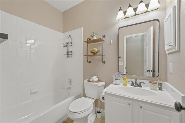 Foto del edificio - 5 Dominion Cir