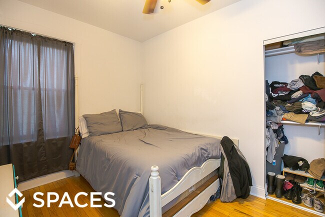 Foto del edificio - 3121 W Argyle St