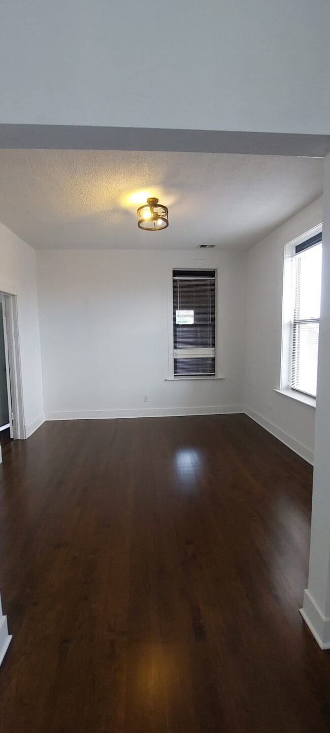 Foto del edificio - 2543 S Saint Louis Ave