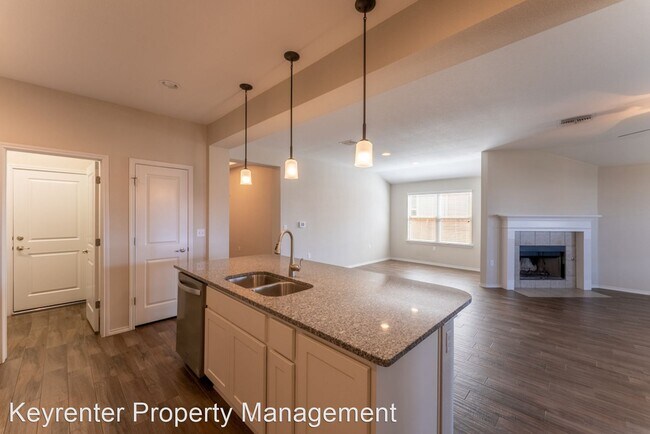 Foto del edificio - 3 br, 2 bath House - 7304 Van Ness St