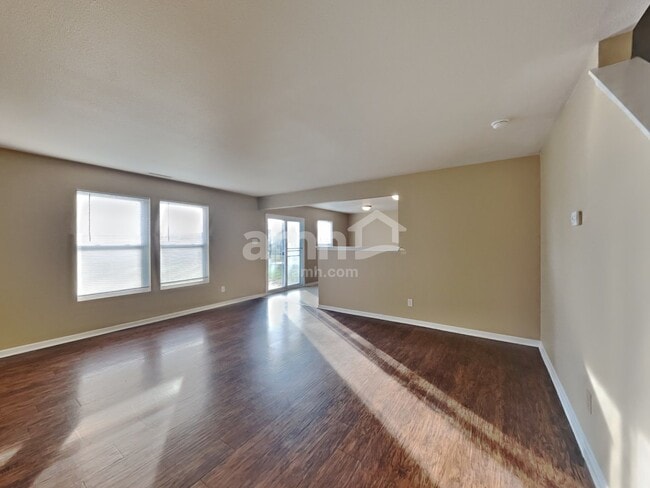 Building Photo - 1002 Belvedere Dr