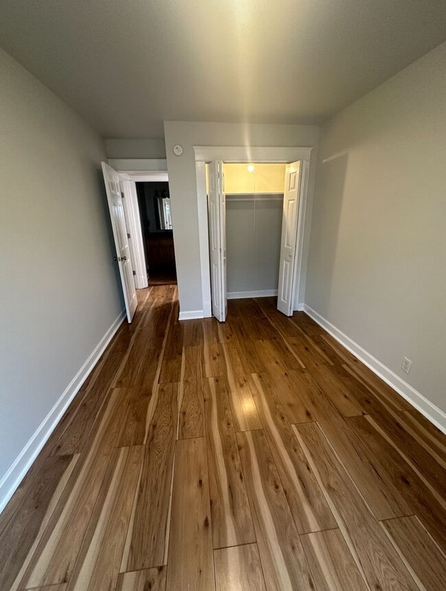 Building Photo - 246 White Bridge Pike