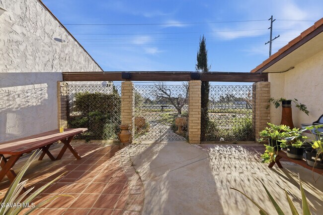 Foto del edificio - 40555 20th St W