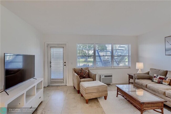 Foto del edificio - 222 Northampton L