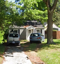 Building Photo - 840 Ama Dr