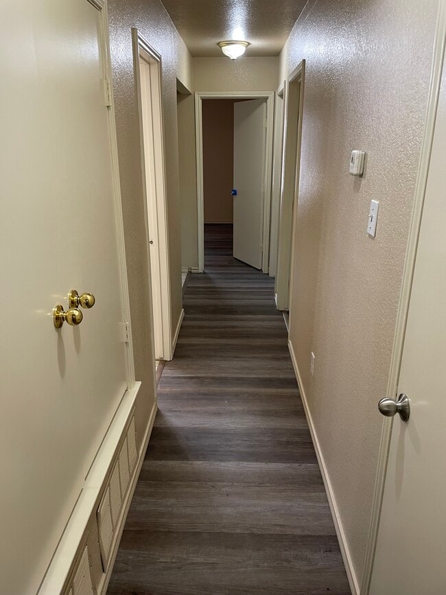 Photo - 304 S Magnolia St House