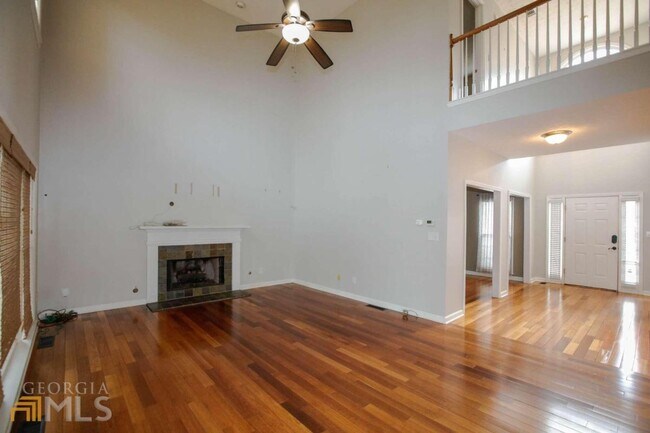 Foto del edificio - 435 Chandler Ct
