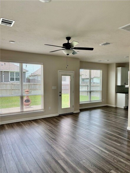 Foto del edificio - 4777 Native Tree Ln