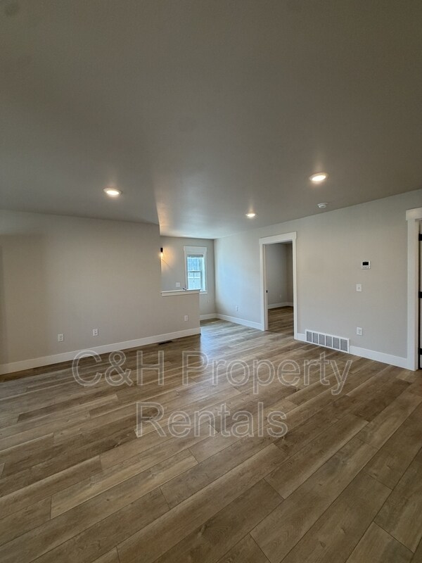 Foto del edificio - 6105 Elysian Rd