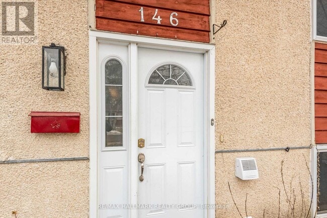 Building Photo - 146 Rothesay Dr