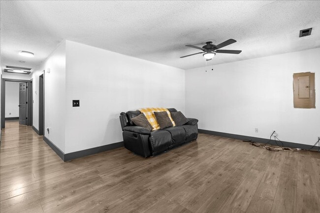 Foto del edificio - 1609 Roanoke Ave