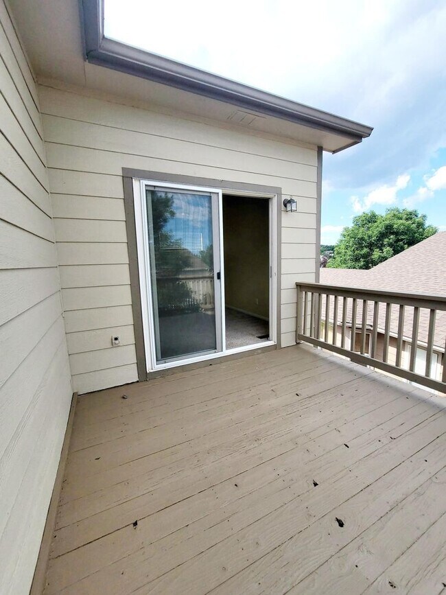 Building Photo - Boastful 3 Bedroom West Side home in gated...