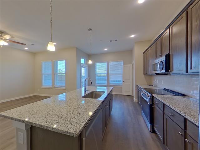 Foto del edificio - 5476 Sandstone Dr