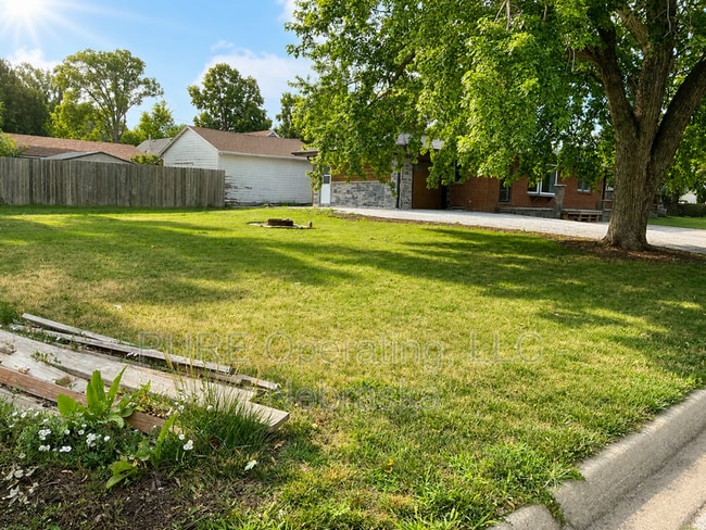 Building Photo - 3500 N 60th St