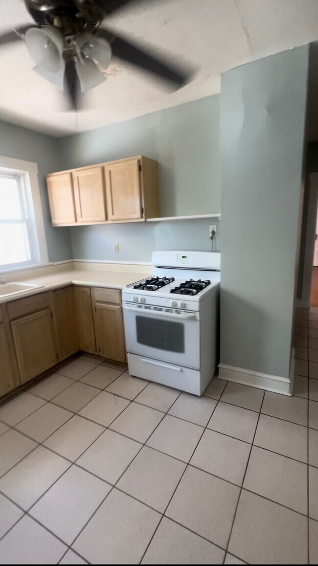 Kitchen - 94 Partridge St