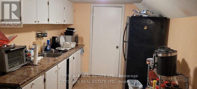 Building Photo - 30 Sea Lion Rd