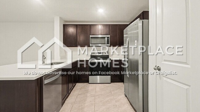 Building Photo - 6648 SW 81st Lp